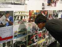 Genova, sottoporticato di Palazzo Ducale, 15/19 luglio. Mostra fotografica sul G8.