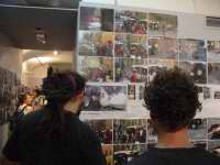 Genova, sottoporticato di Palazzo Ducale, 15/19 luglio. Mostra fotografica sul G8.